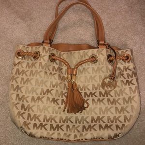 Michael Kors Jet Set Logo Tassel Purse